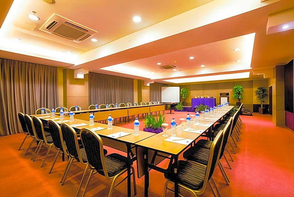 Kuta Central Park Hotel