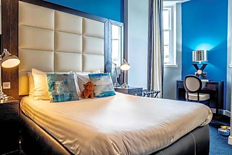 Double Accessible Guest Room