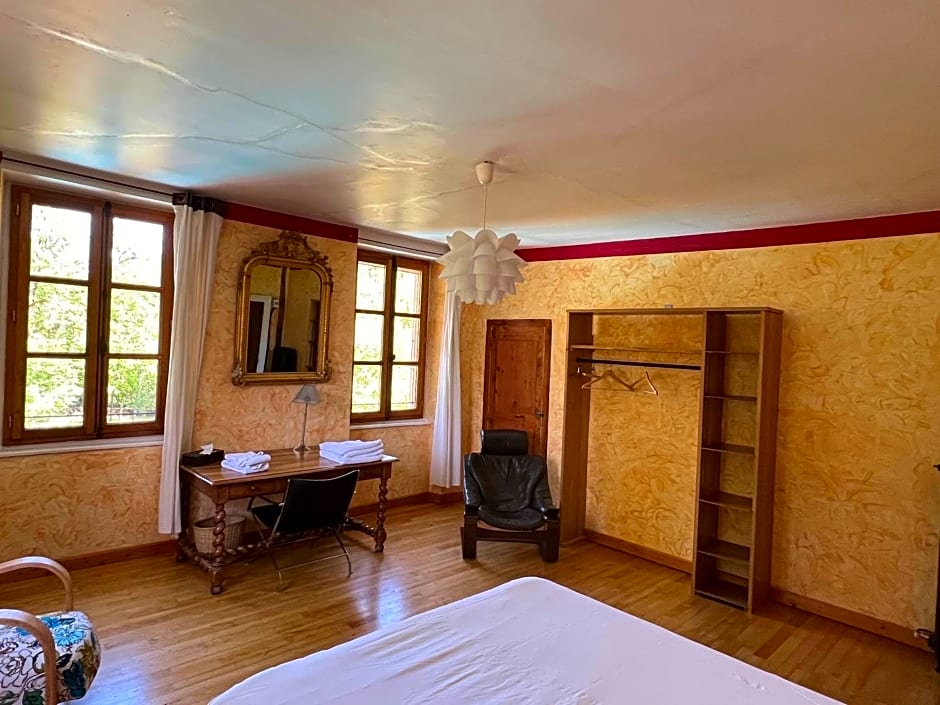 Chambres d'Hôtes Les Tapies