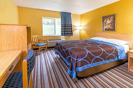 Queen Room - Mobility Access/Non-Smoking