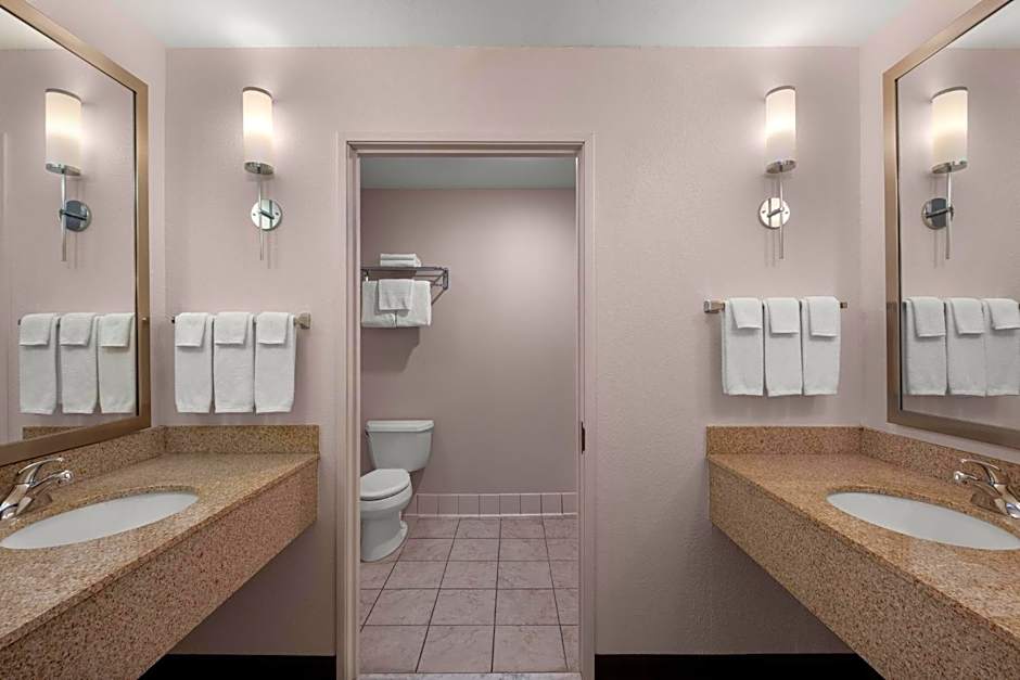 Holiday Inn Stevens Point - Convention Center By IHG