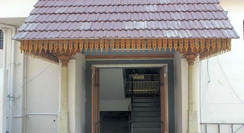 Hotel Saratharajans