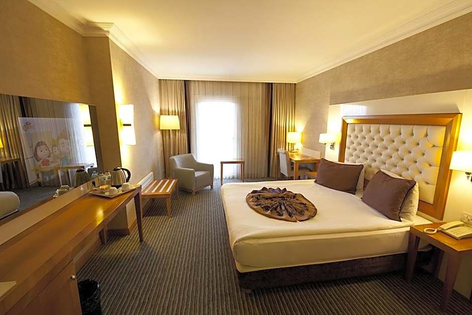 Tugcu Hotel Select