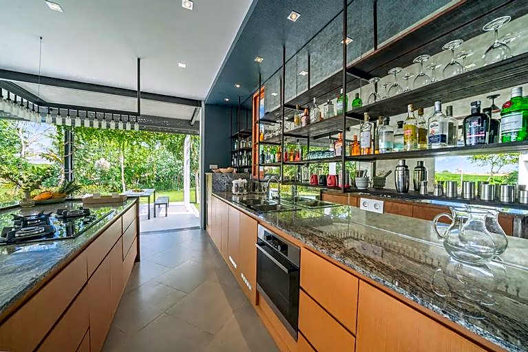 La Maison d'Ulysse - Luxury 4BR Villa Surrounded by Rice Paddies