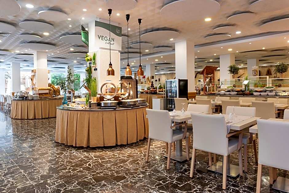 Valentin Reina Paguera - Adults Only