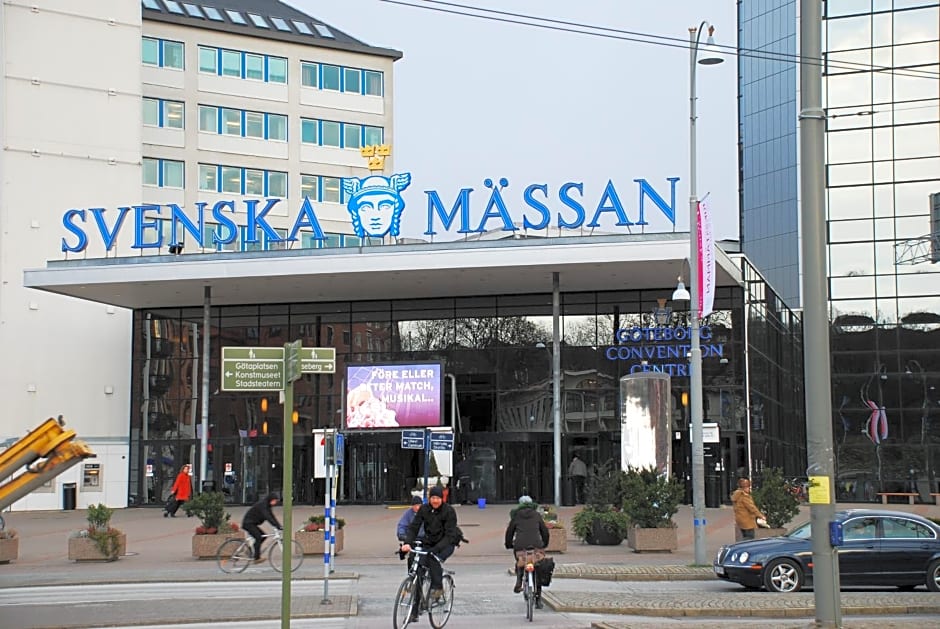 Spoton Hostel & Sportsbar