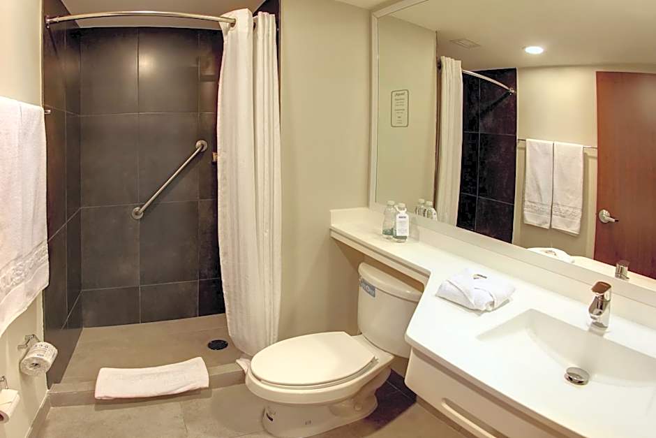 City Express Plus by Marriott Medellín Colombia