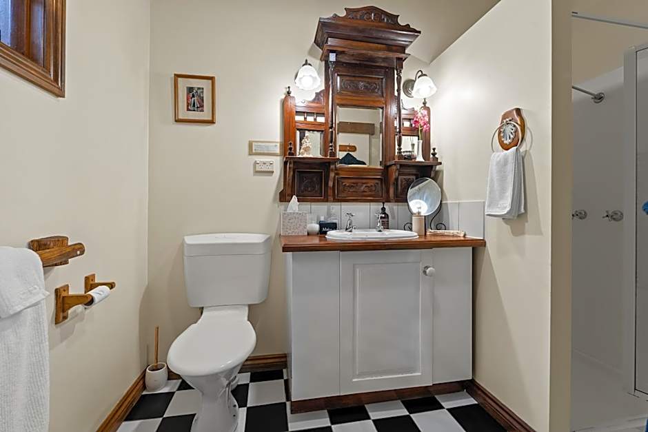 Tamborine Mountain Bed & Breakfast