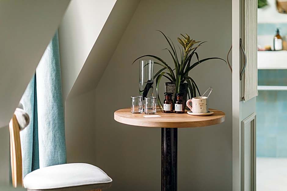 HOY Paris - Yoga Hotel