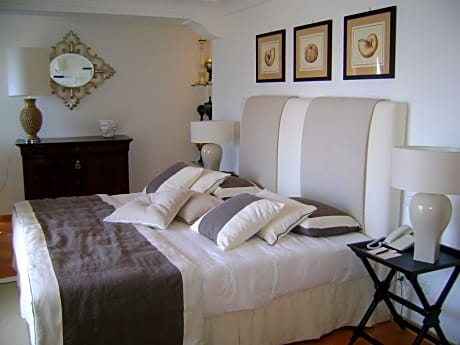 Deluxe Junior Suite
