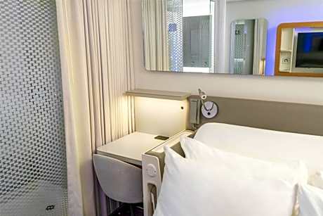 Premium Queen Plus Room