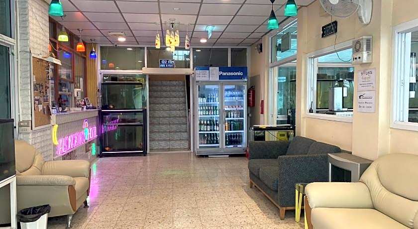 Alongkorn hotel by SB