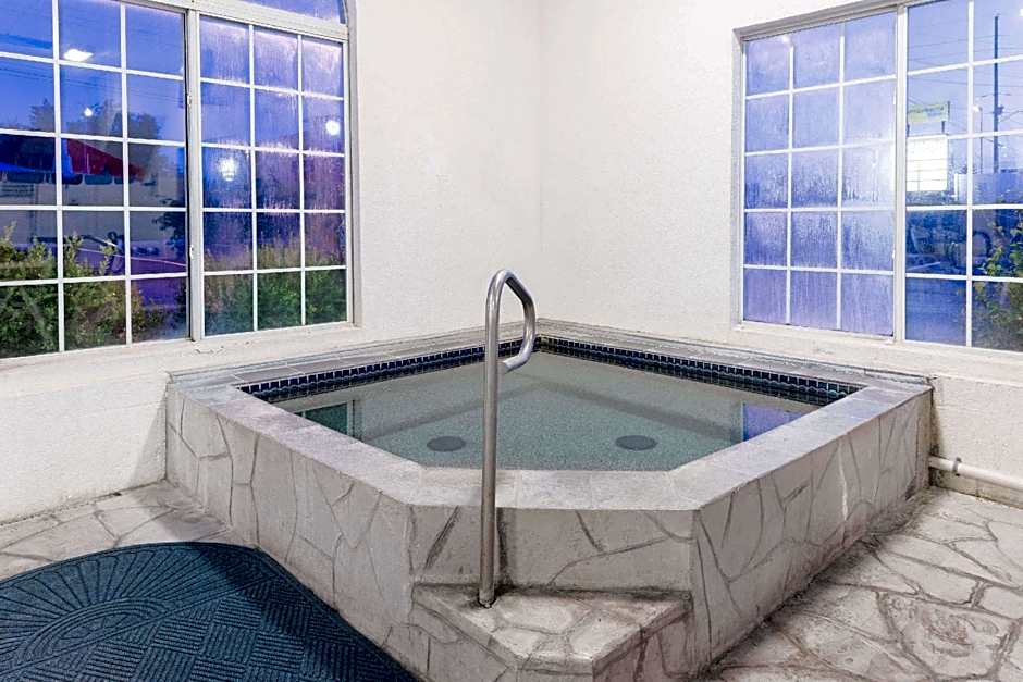 Baymont by Wyndham Osage Beach