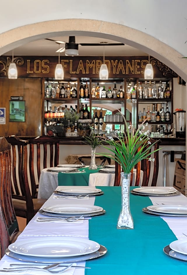 El Zaguán Colonial by GuruHotel