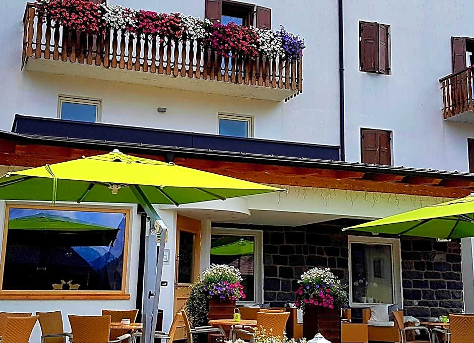 Ciasa Alpina Relax Hotel