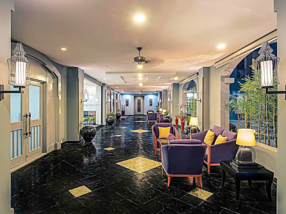 Mercure Yangon Kaba Ay