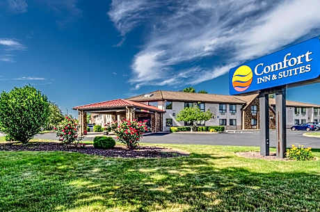 Comfort Inn & Suites West Springfield
