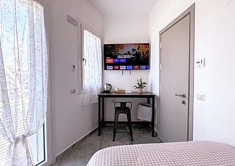 Large Single Room