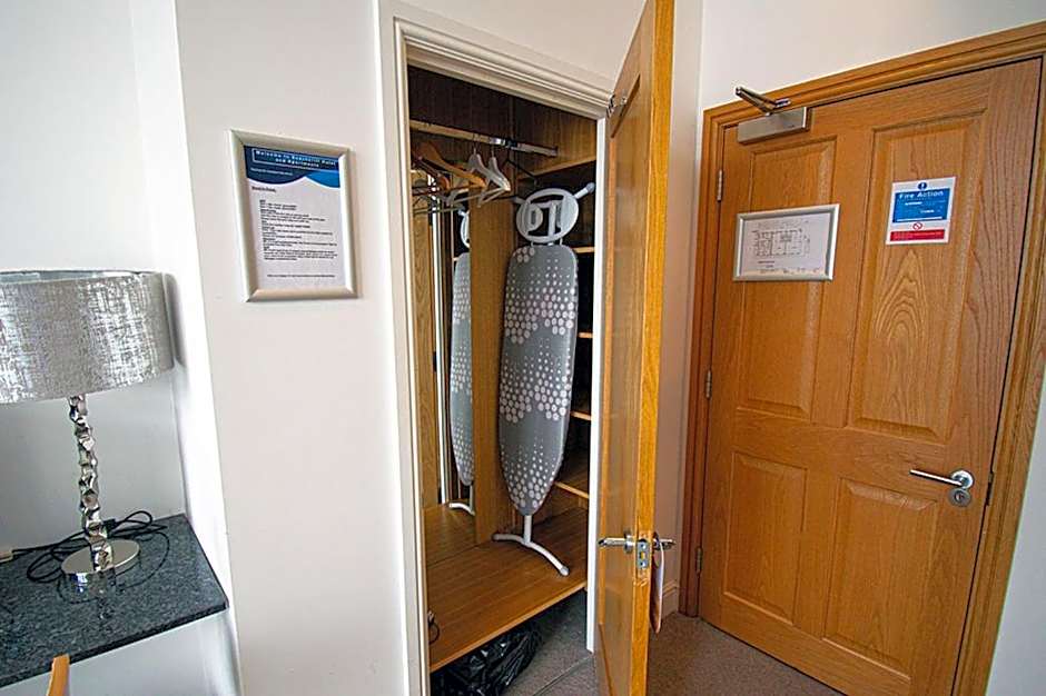 Beachcliff Rooms & Apartments