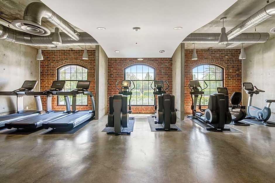 NYLO Las Colinas Hotel, Tapestry Collection by Hilton