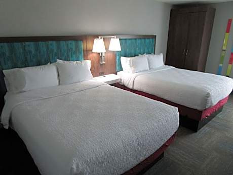 Queen Room with Two Queen Beds - Non-Smoking