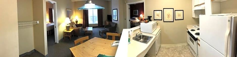 Cresthill Suites SUNY University Albany