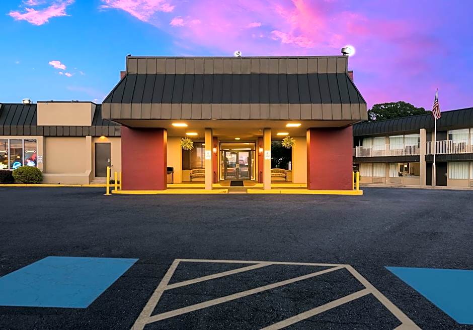 Red Roof Inn Reading