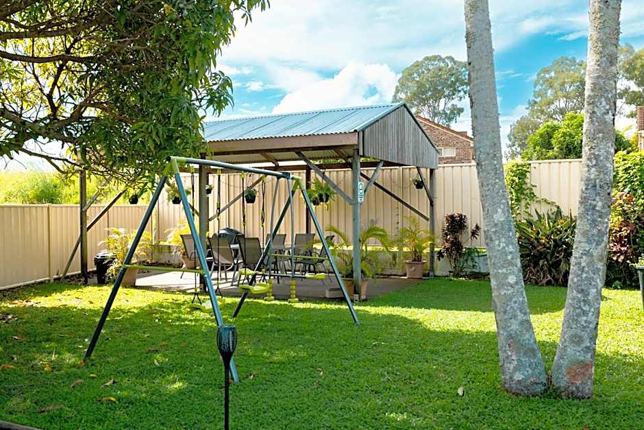 Kennedy Drive Boutique Motel & Nursery- Close To City Centre & Airport