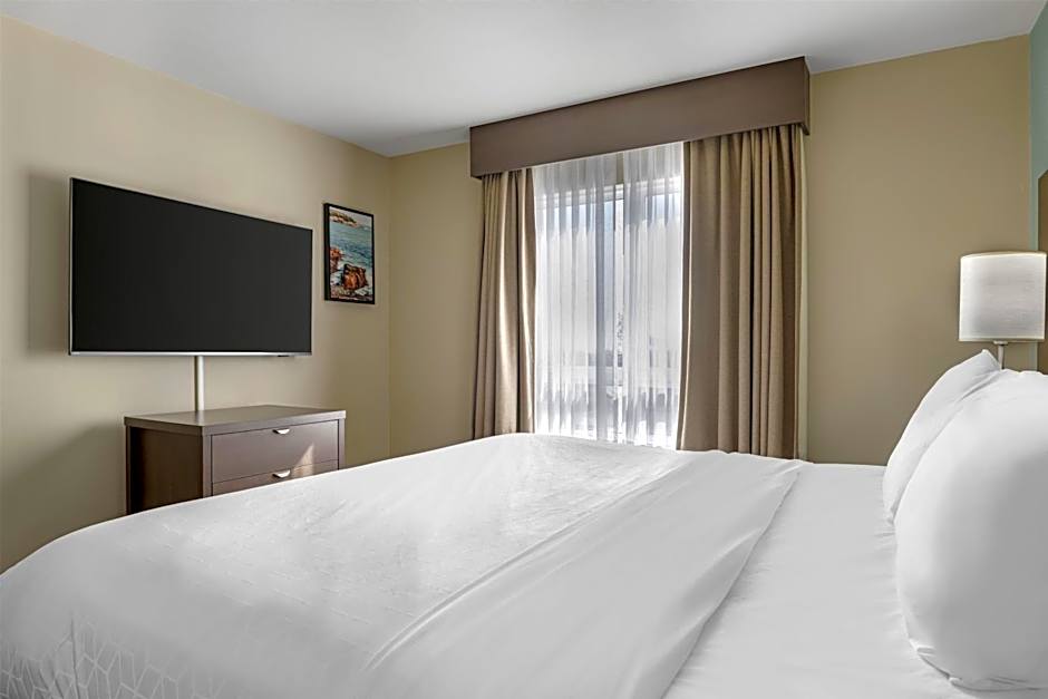 Best Western Plus Dartmouth Hotel & Suites