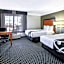 La Quinta Inn & Suites by Wyndham Dallas Arlington South