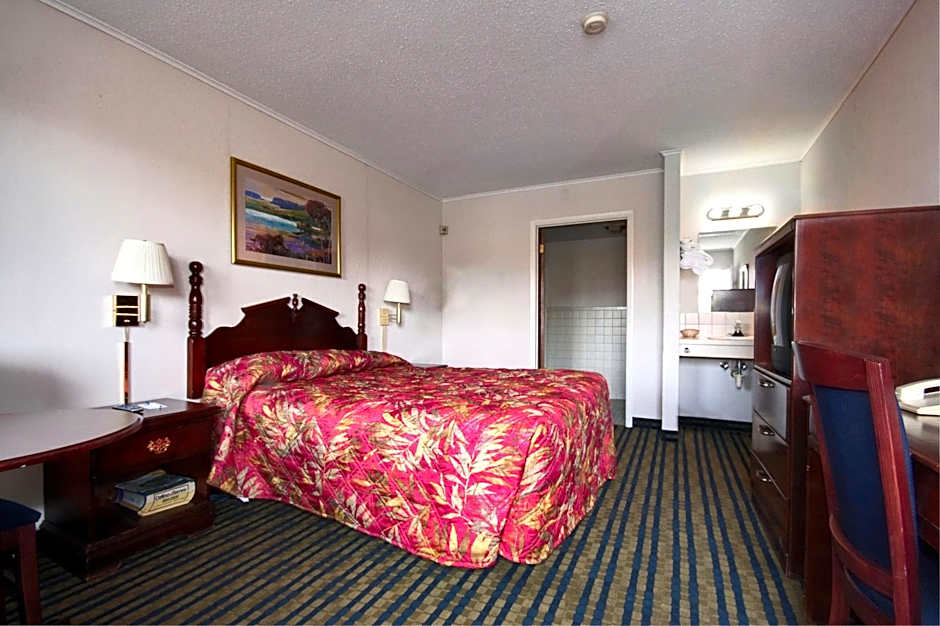 Amherst Inn & Suites