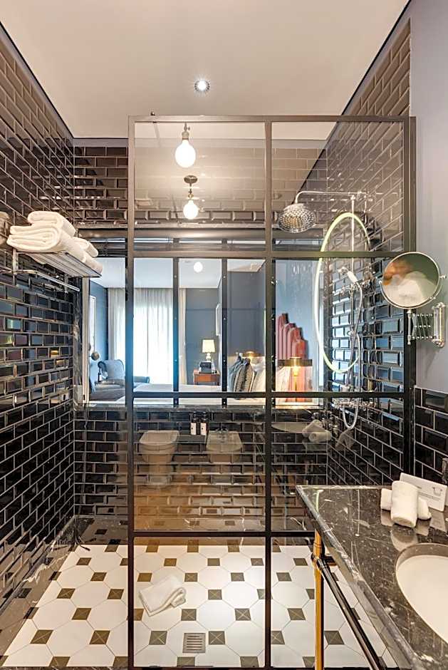 Portie Deluxe Suites by DA'HOME