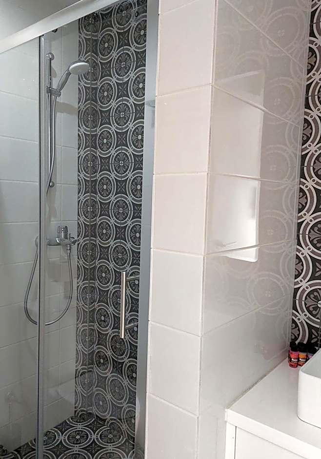 Lantiana Gardens ApartHotel