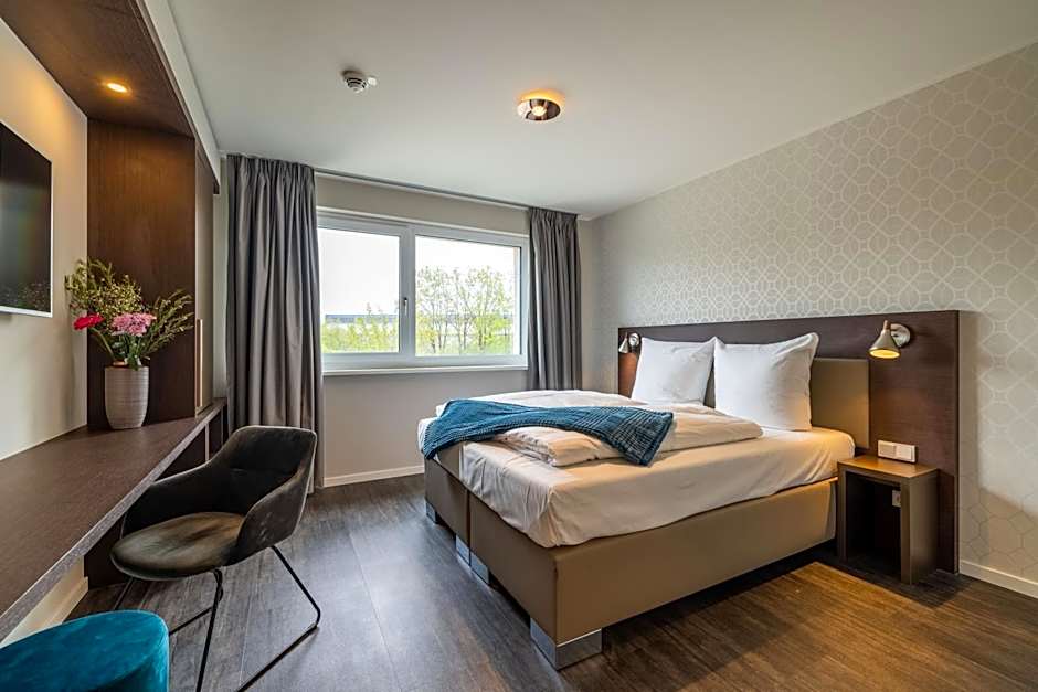 MASEVEN München Messe Trudering