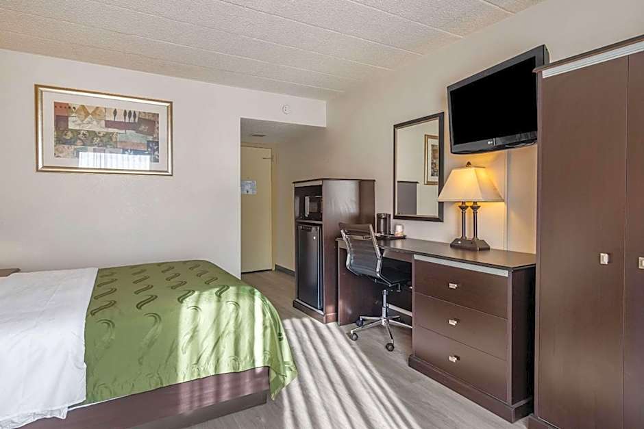 Quality Inn & Suites Indiana South