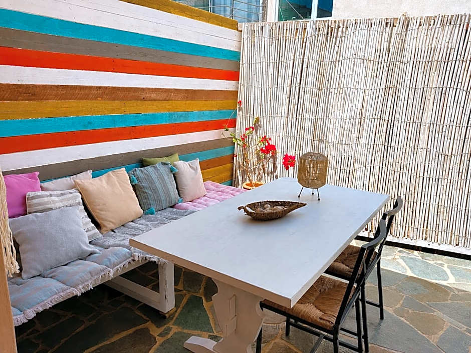 Votsalon Beach House - 30 meters from Alykes Beach