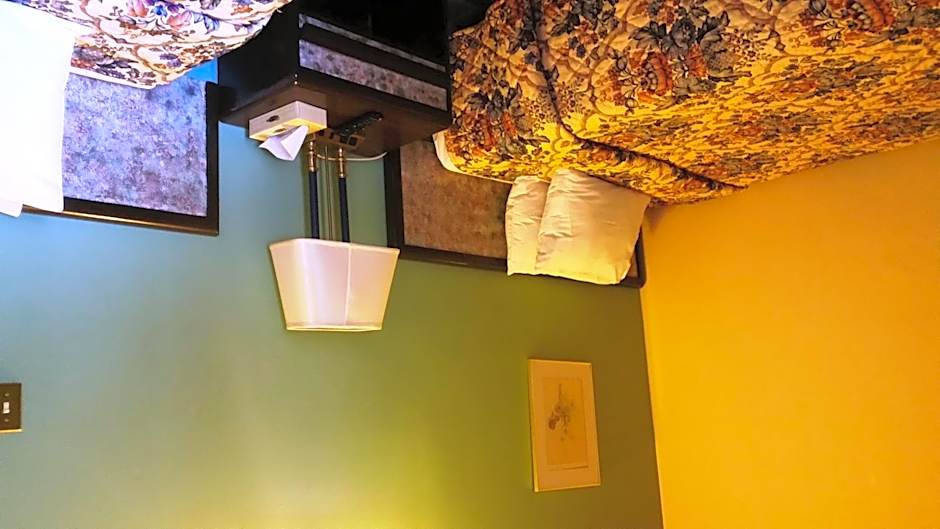 A Voyageur's Guest House