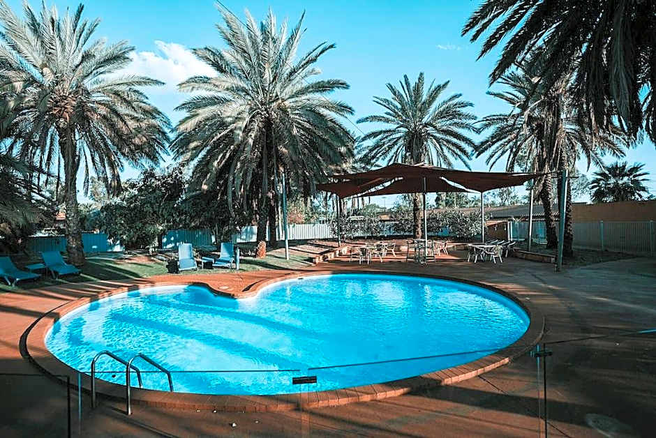 Seasons Hotel Newman