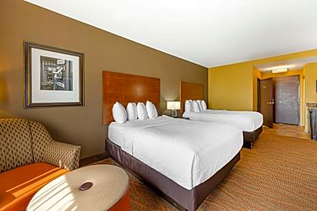 Queen Room with Two Queen Beds - Non-Smoking