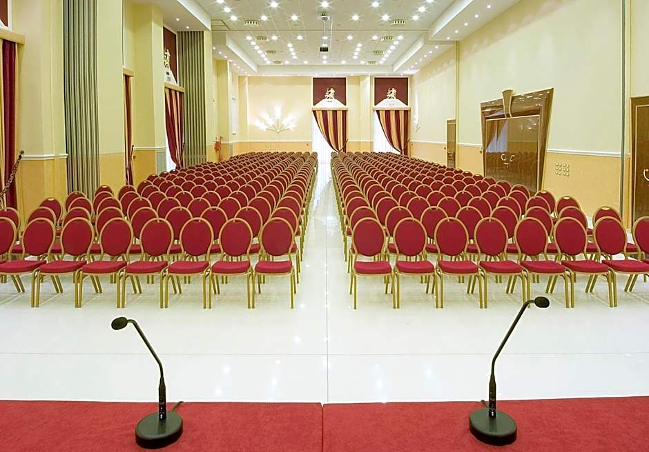 Zanhotel Centergross