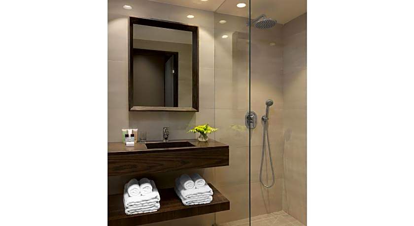 Golden Crown Haifa Hotel