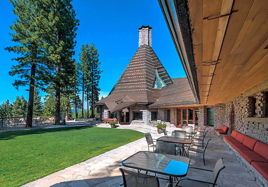 The Lodge At Nakoma