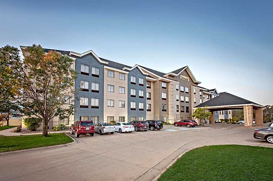 Staybridge Suites Cedar Rapids North by IHG