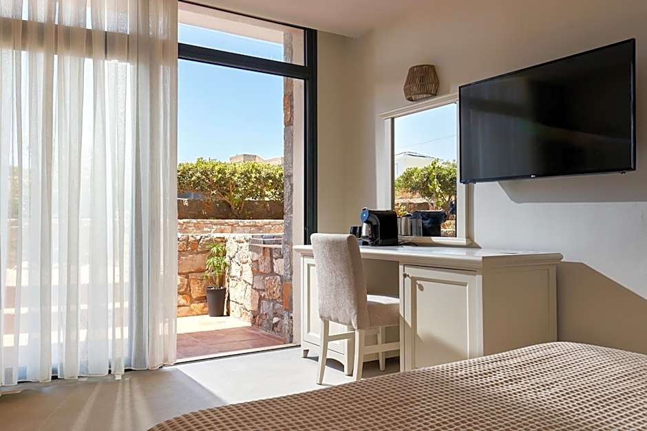 Mila Sissi Bay Hotel