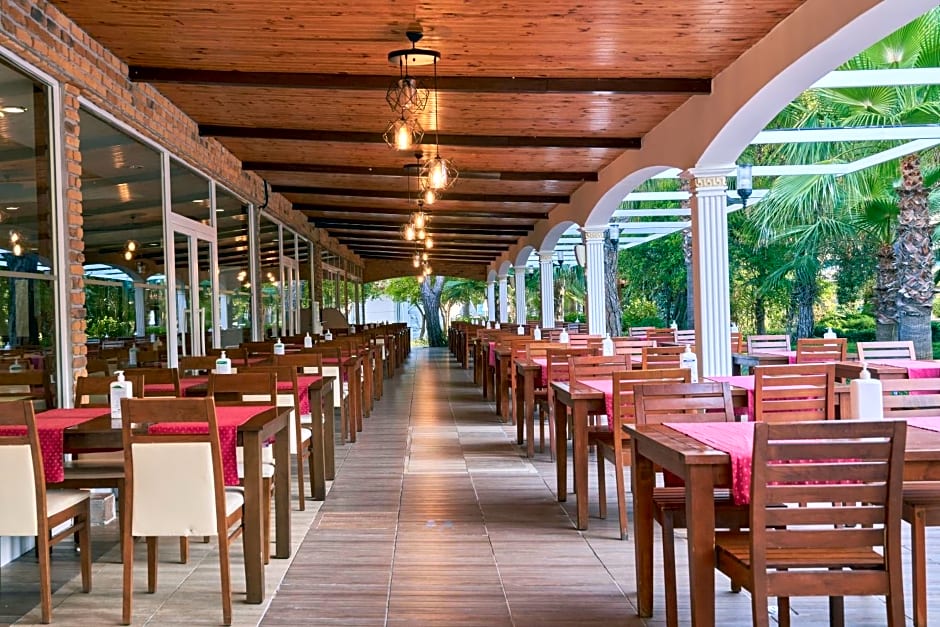 Maya Golf Hotel