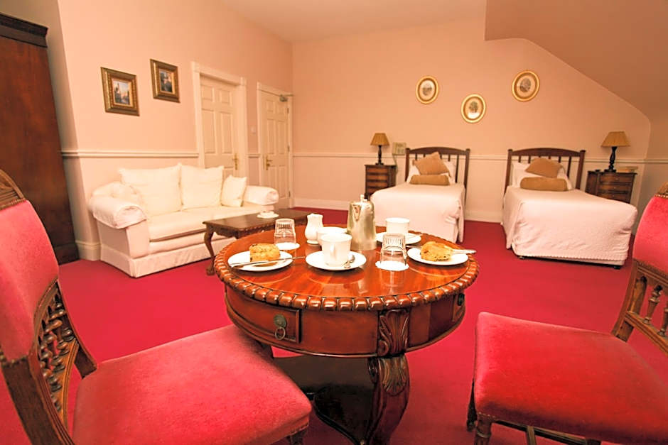 Kilcooly's Country House Hotel