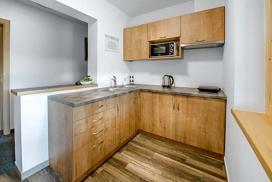 Dworek Nad Białką Apartamenty-Pokoje-Białka Tatrzańska-Czarna Góra