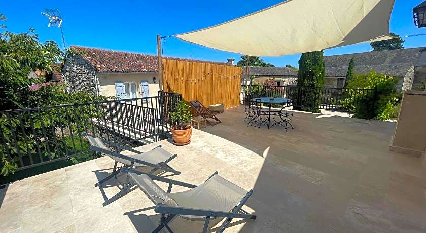 La maison de Charlotte - chambres d'hotes-Futuroscope