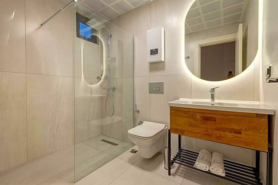 Rota Kilidonia Karaöz Suites&Villas