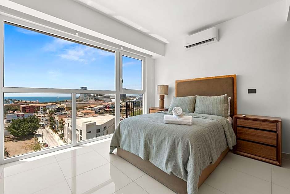 Monyxbnb at Zoho Skies